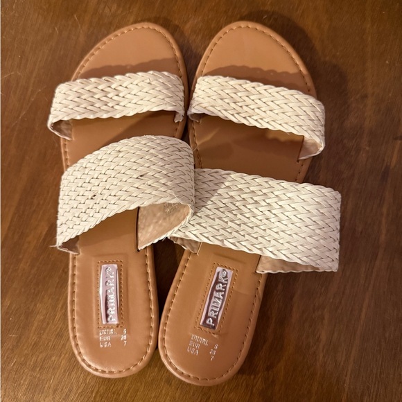 Primark Sandals - Picture 1 of 3